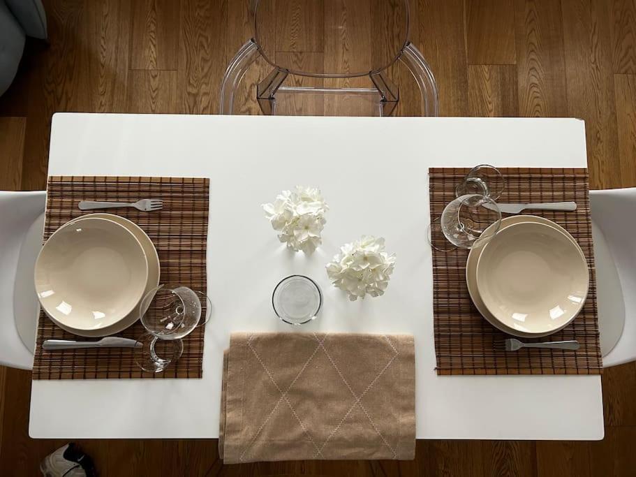 Interno4Home: In Centro Storico Con Posto Auto 페라라 외부 사진