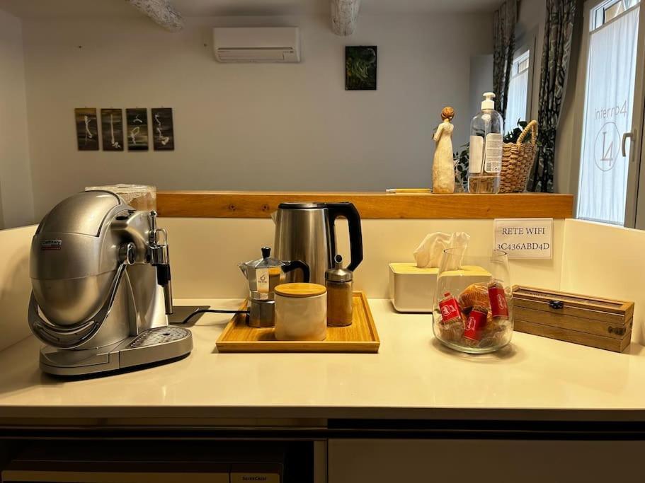 Interno4Home: In Centro Storico Con Posto Auto 페라라 외부 사진
