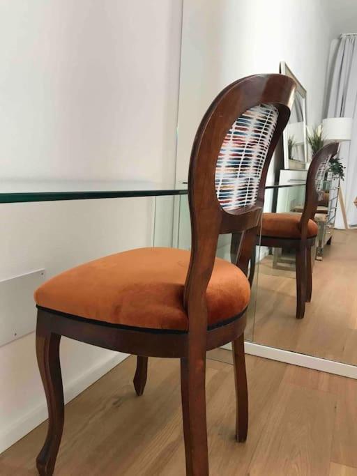 Interno4Home: In Centro Storico Con Posto Auto 페라라 외부 사진